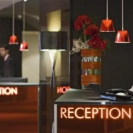 Pullman Rive Gauche Отель