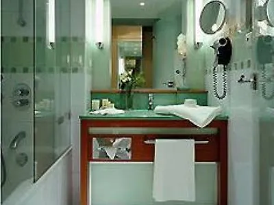 Отель Pullman Rive Gauche Париж